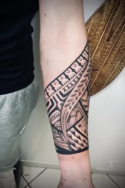 Tatouages-polynesien-moderne-2