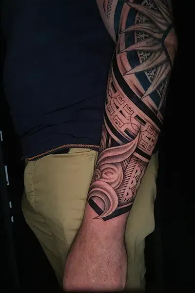 Tatouages-polynesien-moderne-11