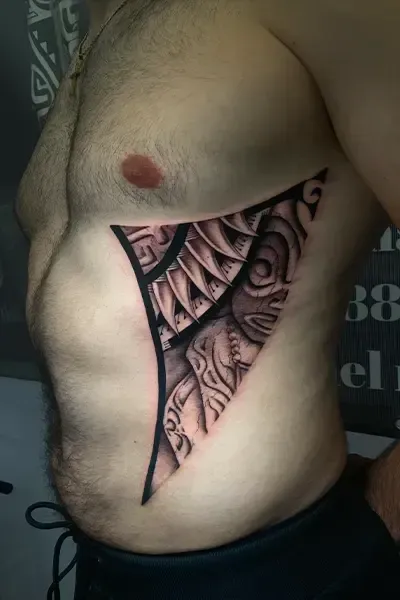 Tatouages-polynesien-moderne-14