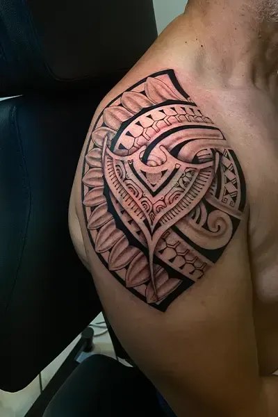 Tatouages-polynesien-moderne-15